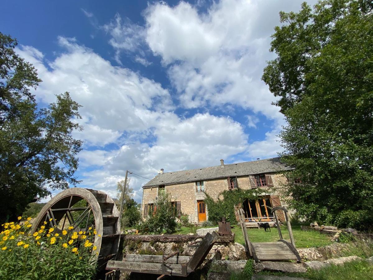 Le Moulin De Razou Panzió Brassy Kültér fotó